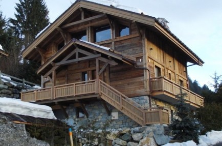 CHALET RECENT